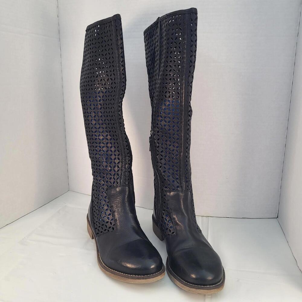 Black Knee-High Leather Boots